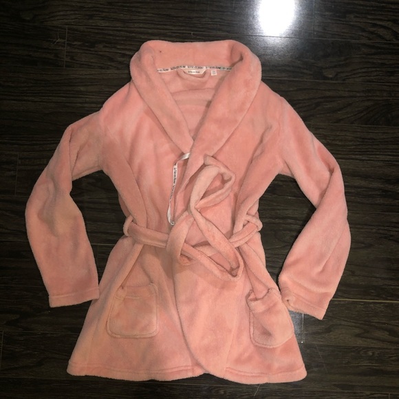 Pink plush robe 2/$30 - Picture 1 of 2